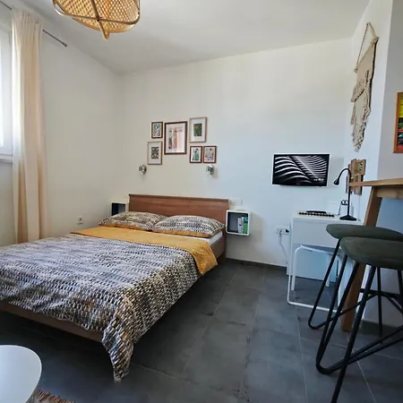 Cozy Old Town Apartment