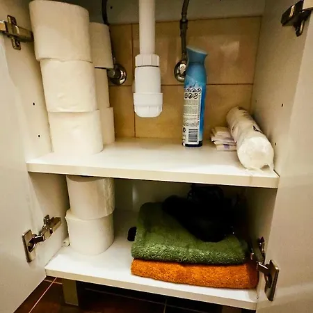 Cozy Old Town Задар