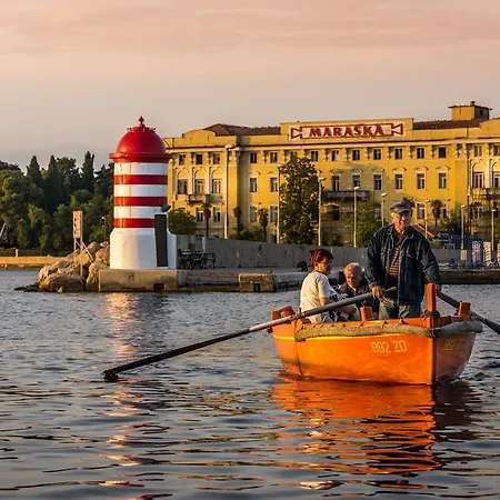 Cozy Old Town Appartement Zadar
